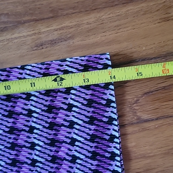 L&X blouse. These are beautiful blouses. - Picture 10 of 12